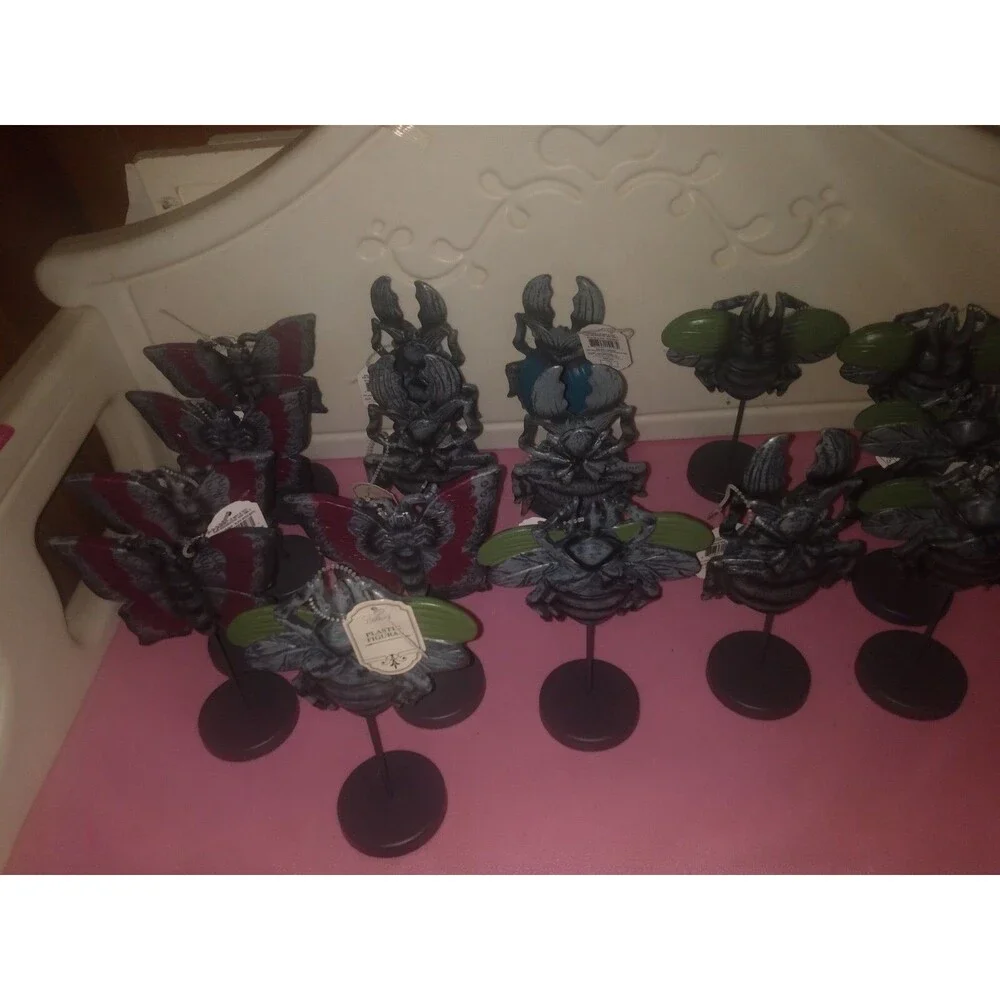 12 Target Bullseye Playground Halloween Beetle Moth Fly Spooky Bug Figurines